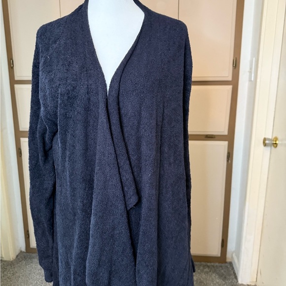 Elegant Black Open Front Cardigan Sweater - Picture 9 of 9